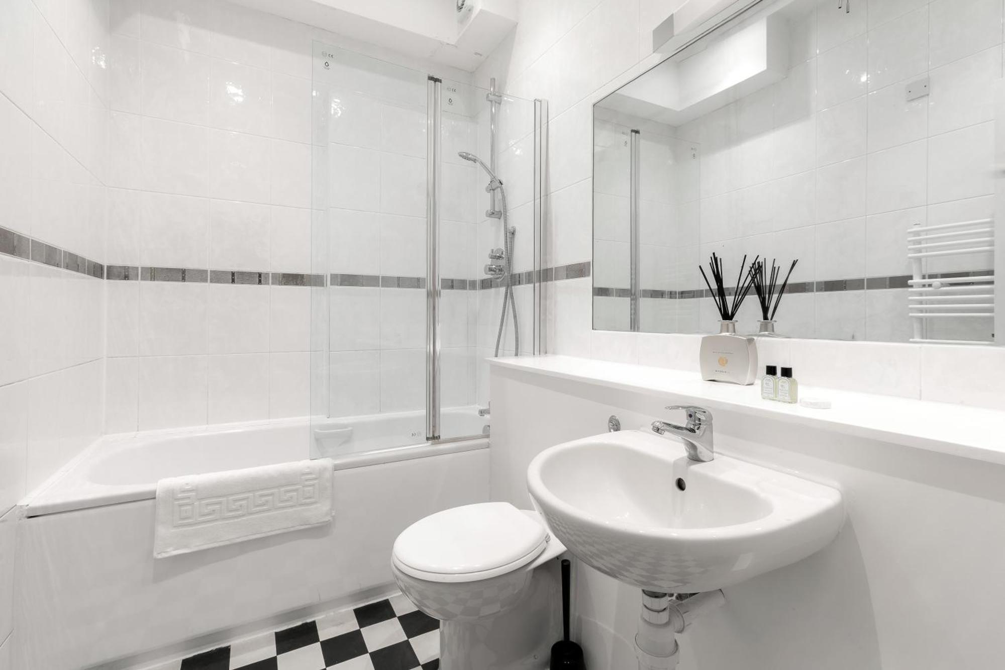 Marylebone By Excel * London